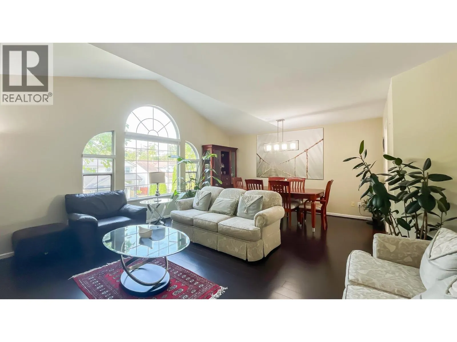 5240 OLIVER DRIVE