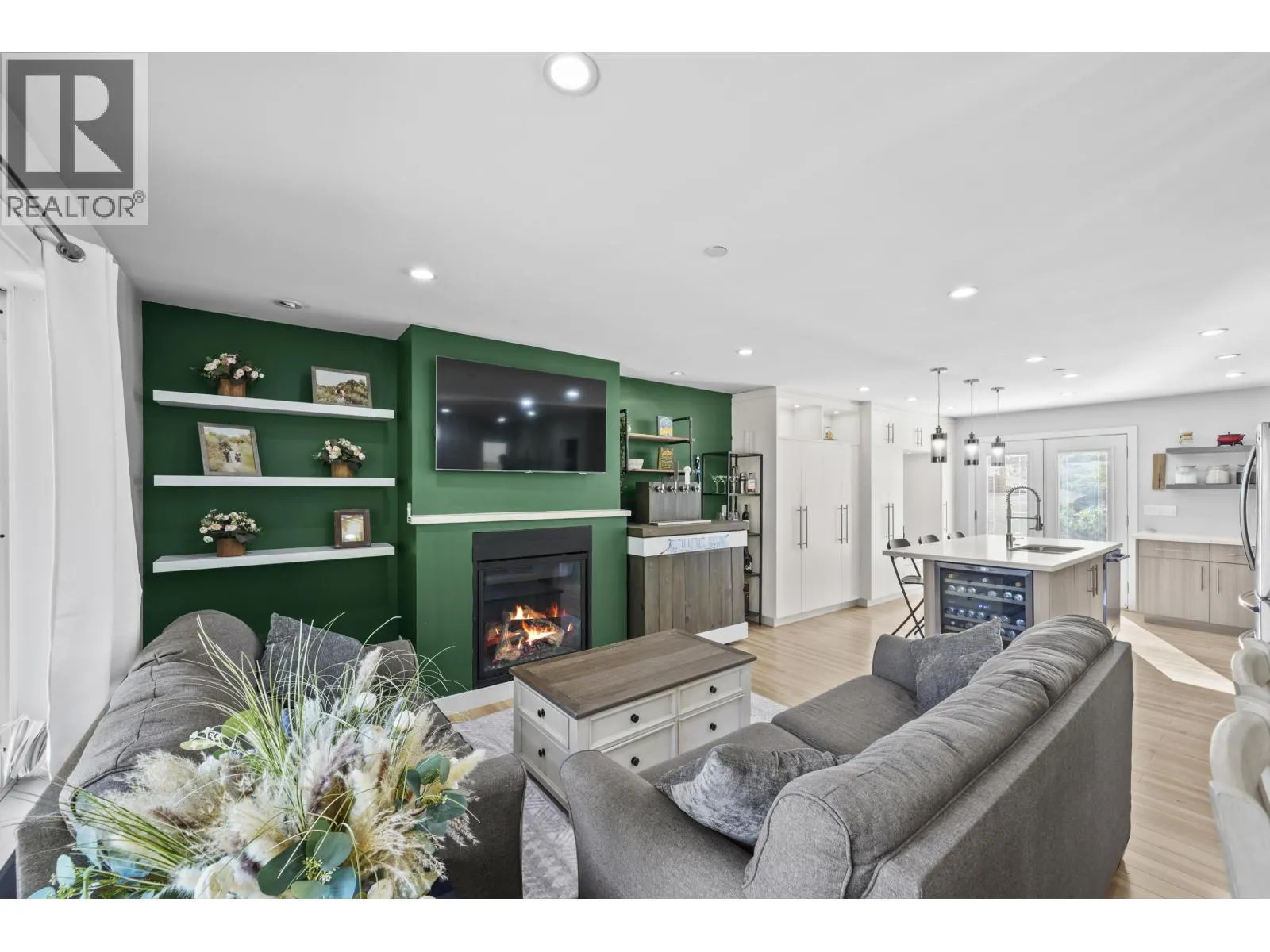 3759 COAST MERIDIAN ROAD