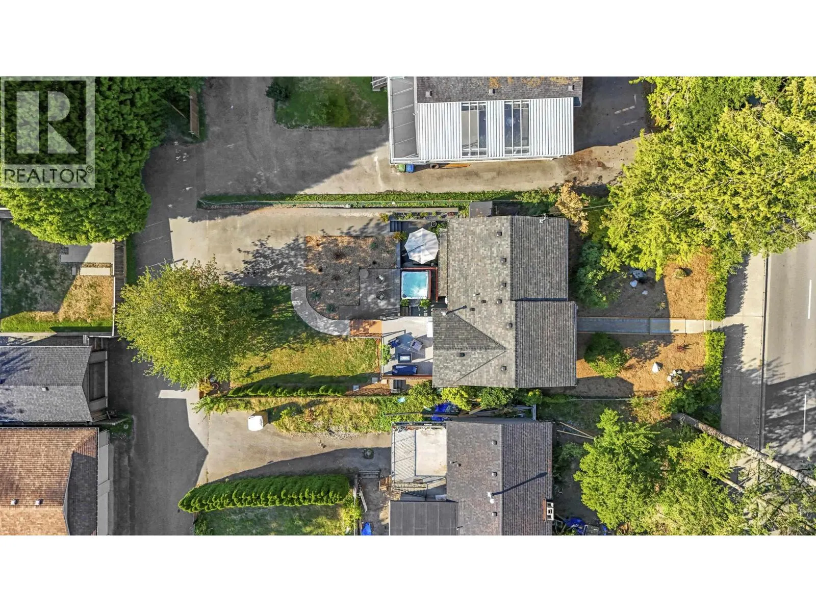 3759 COAST MERIDIAN ROAD