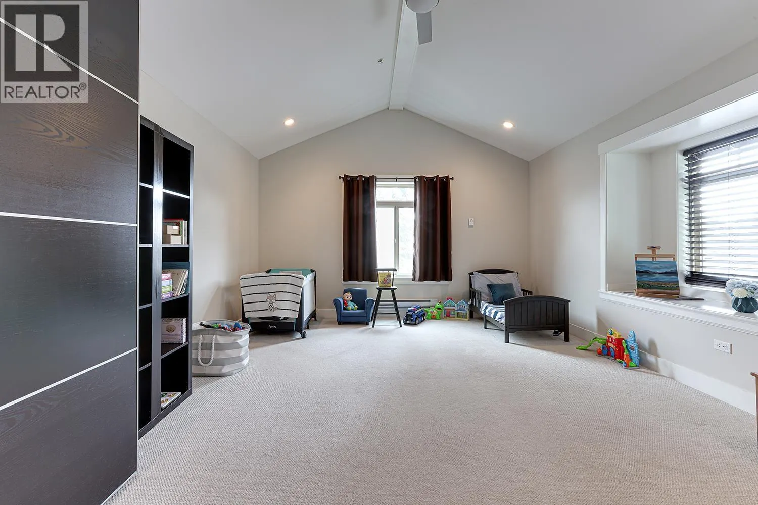 3968 ROBIN PLACE