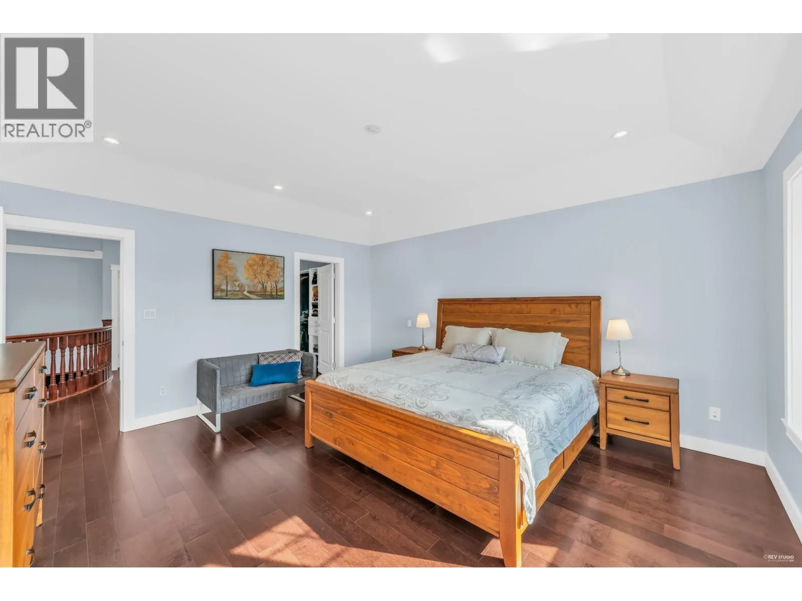 337 E 17TH STREET