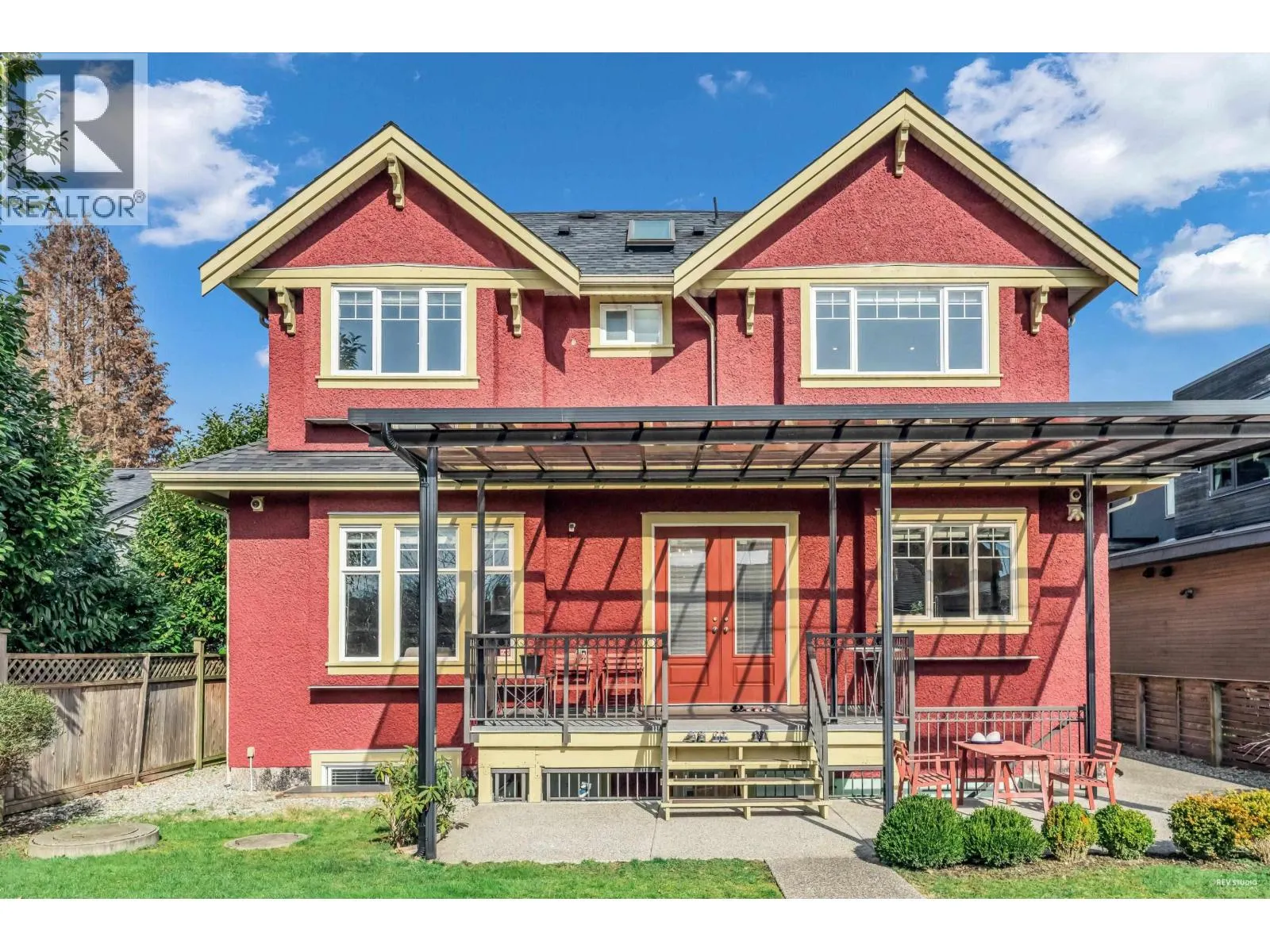 337 E 17TH STREET