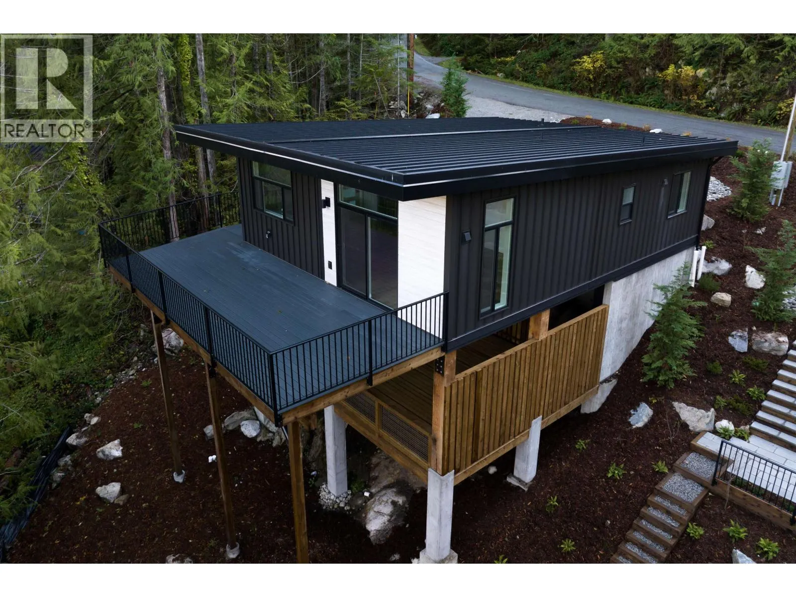 5790 TILLICUM BAY ROAD