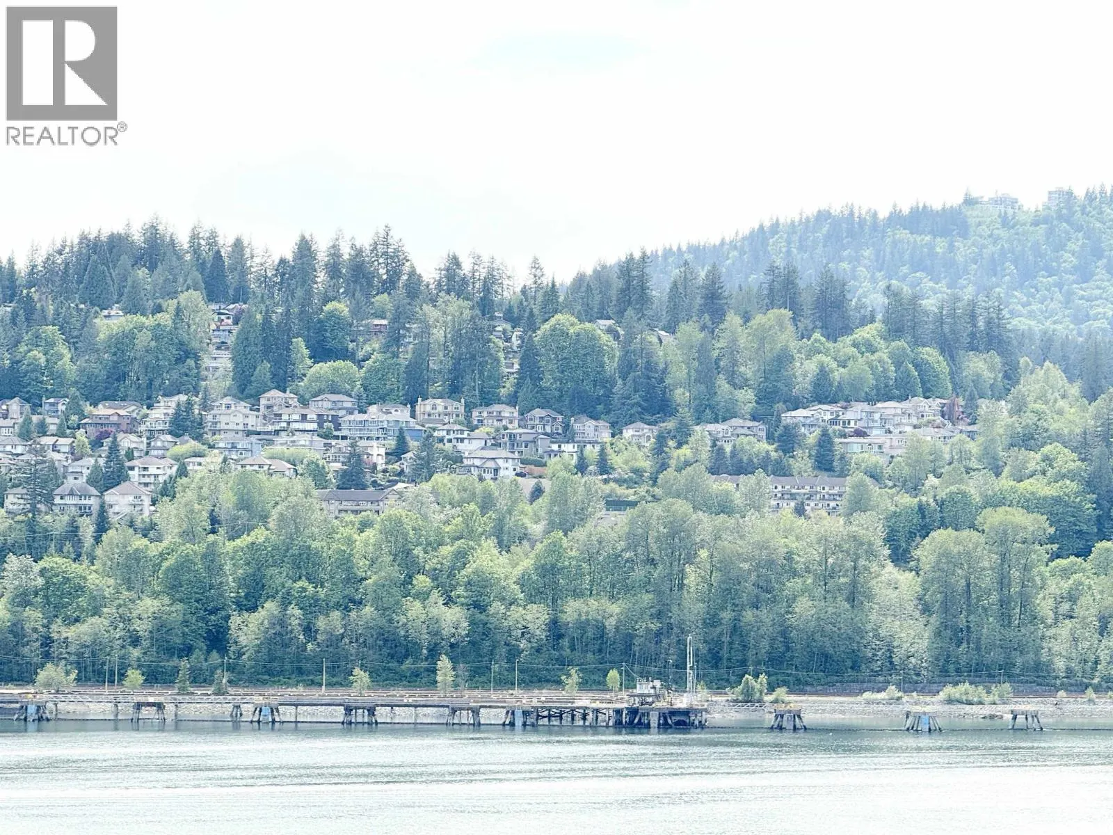 18 AXFORD BAY