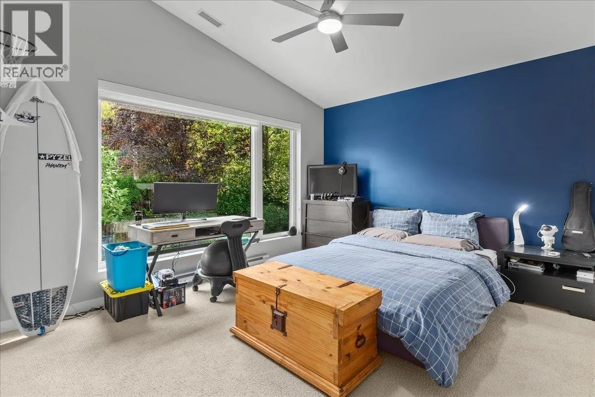 5664 MARINE DRIVE