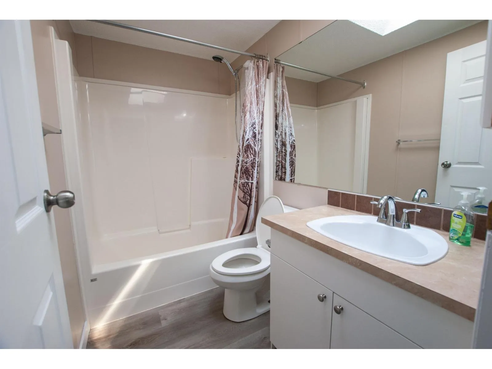 91 41168 LOUGHEED HIGHWAY