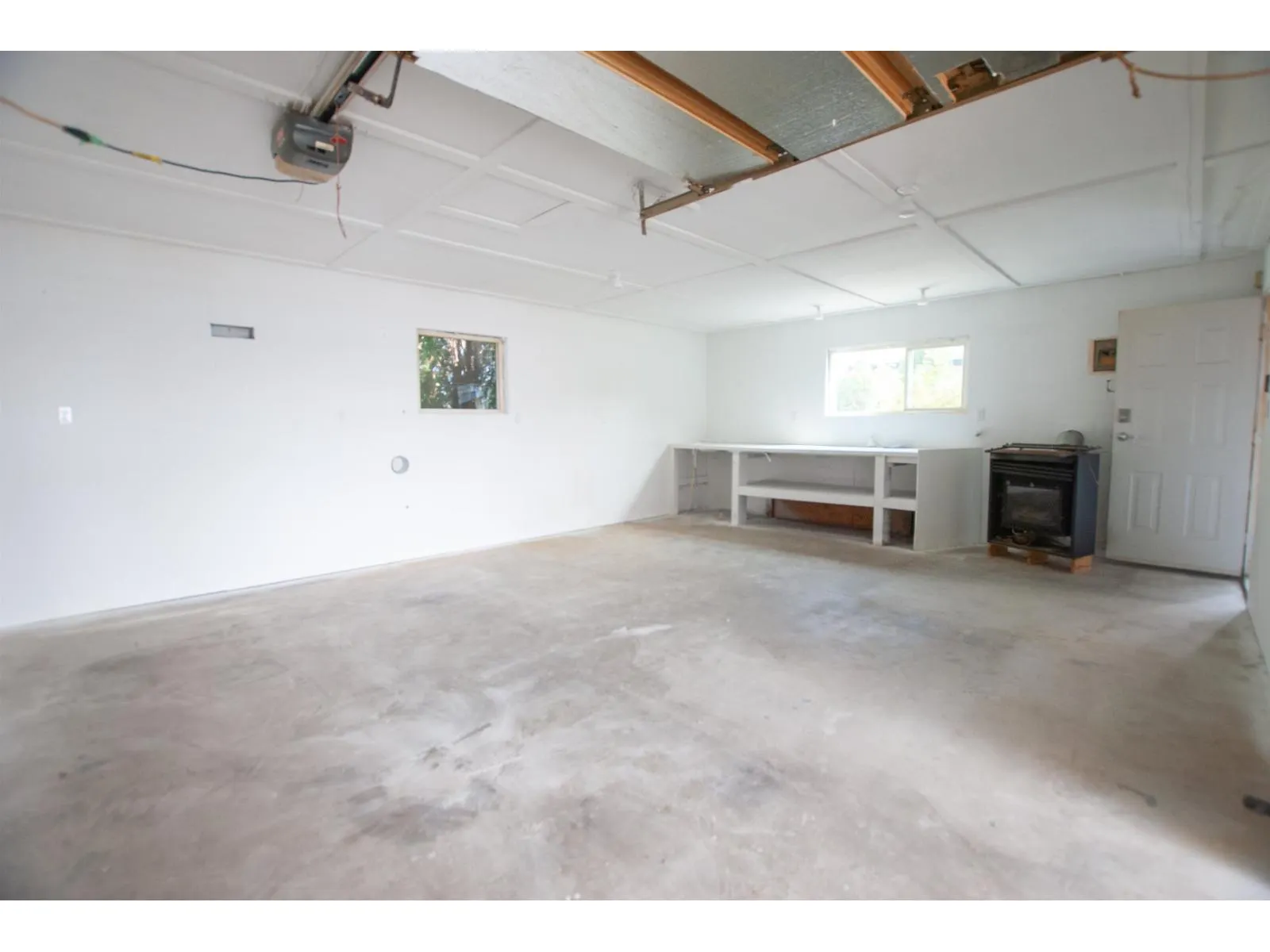 91 41168 LOUGHEED HIGHWAY