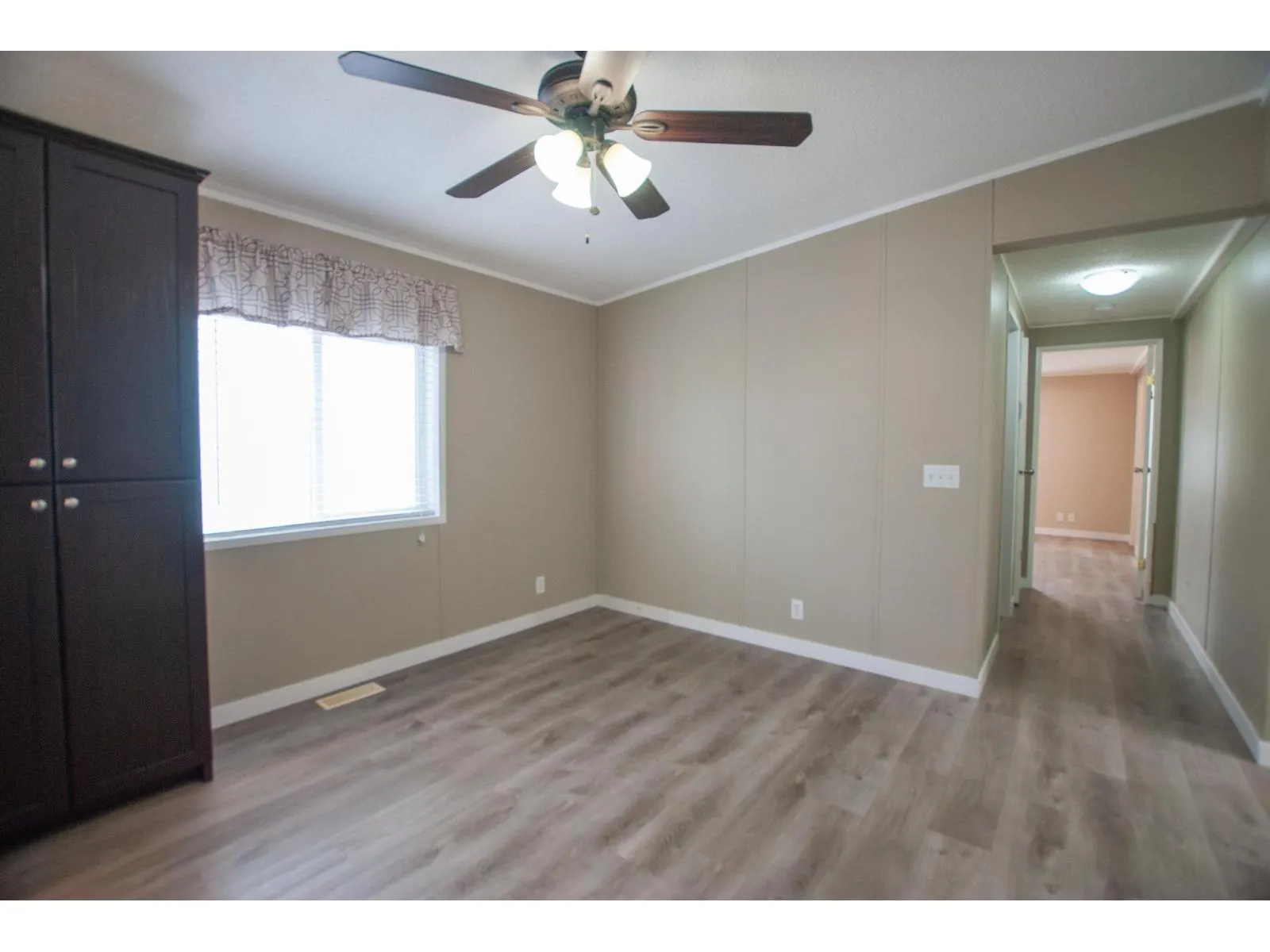91 41168 LOUGHEED HIGHWAY