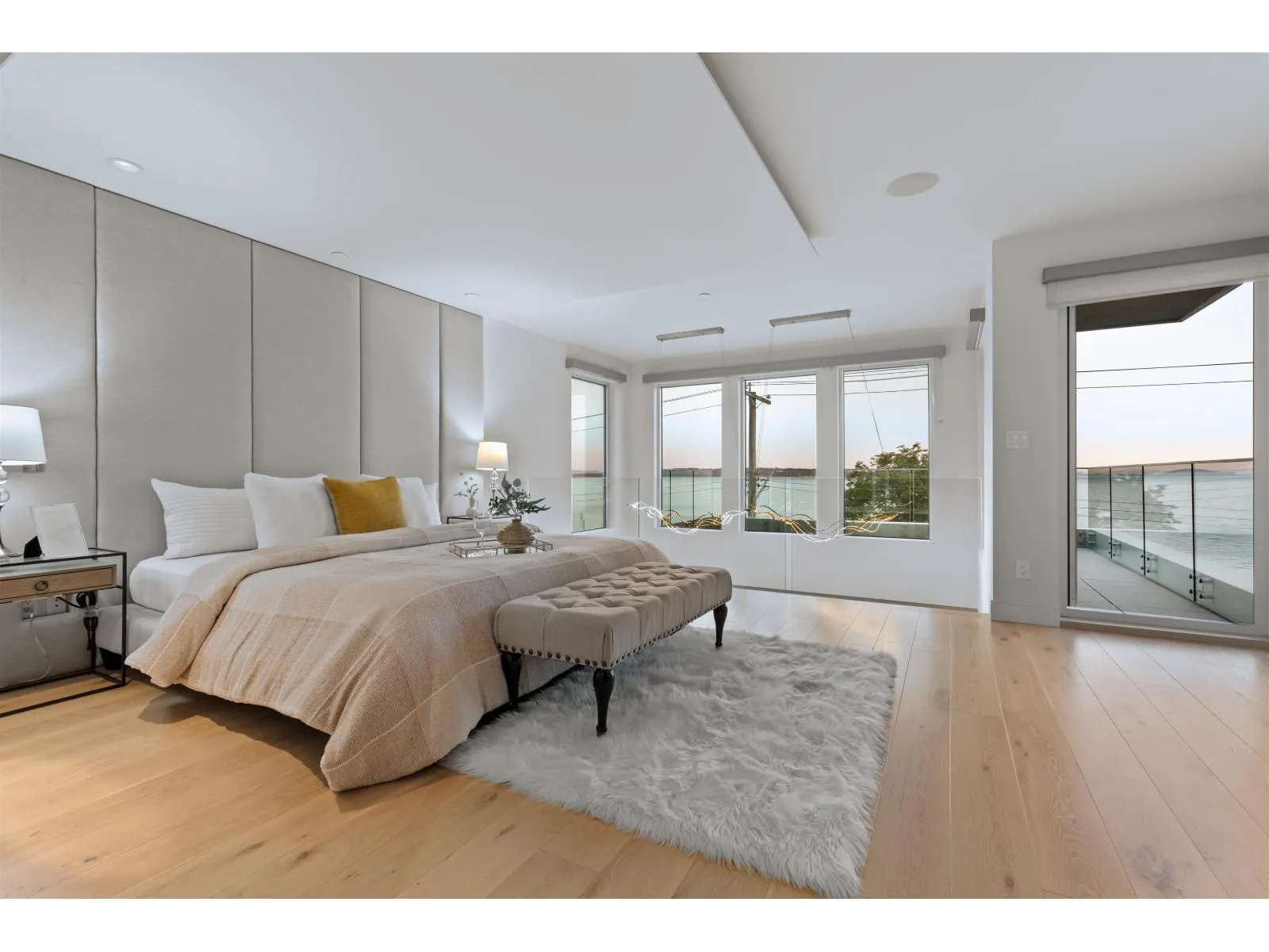 14559 MARINE DRIVE