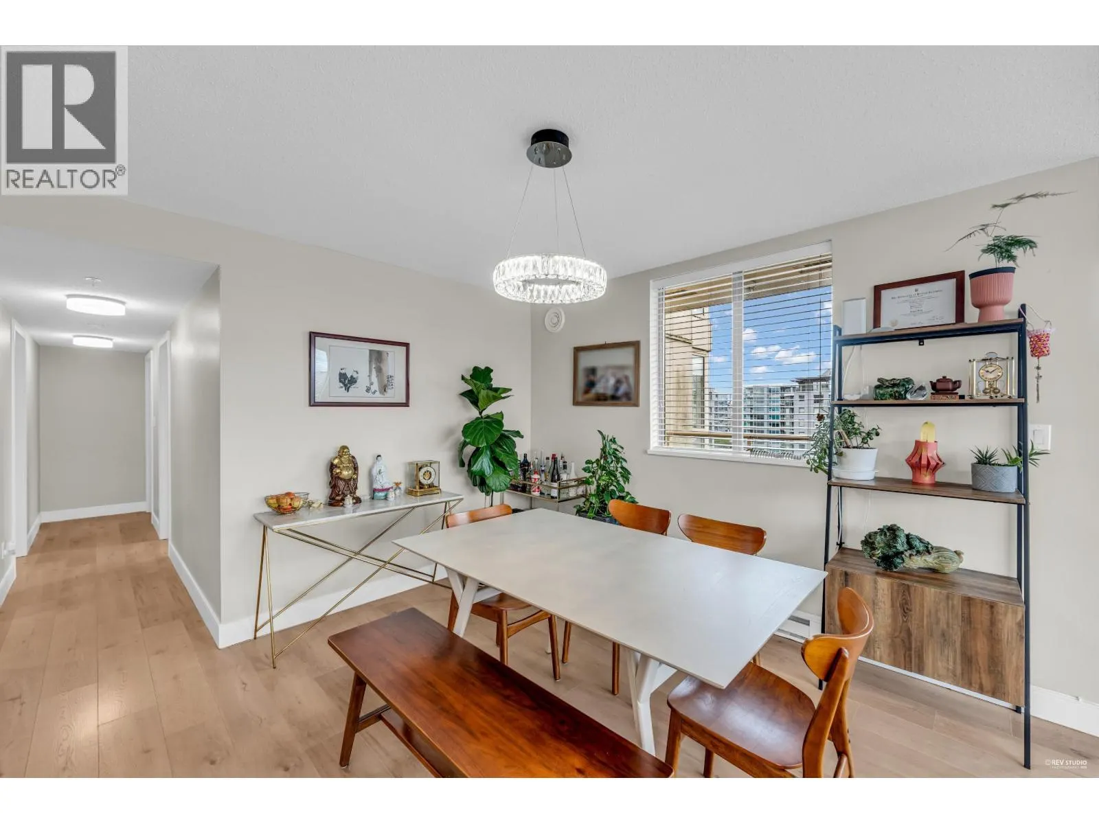 1602 8238 SABA ROAD
