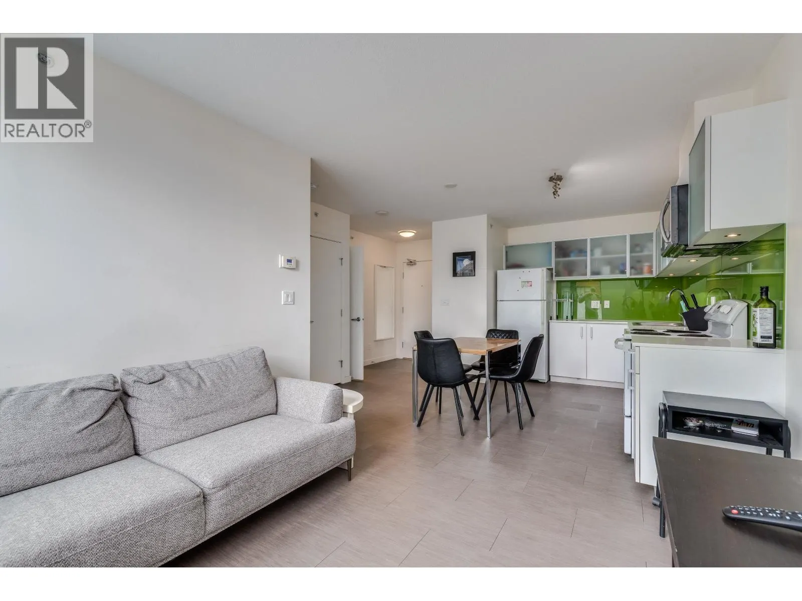 608 66 CORDOVA STREET