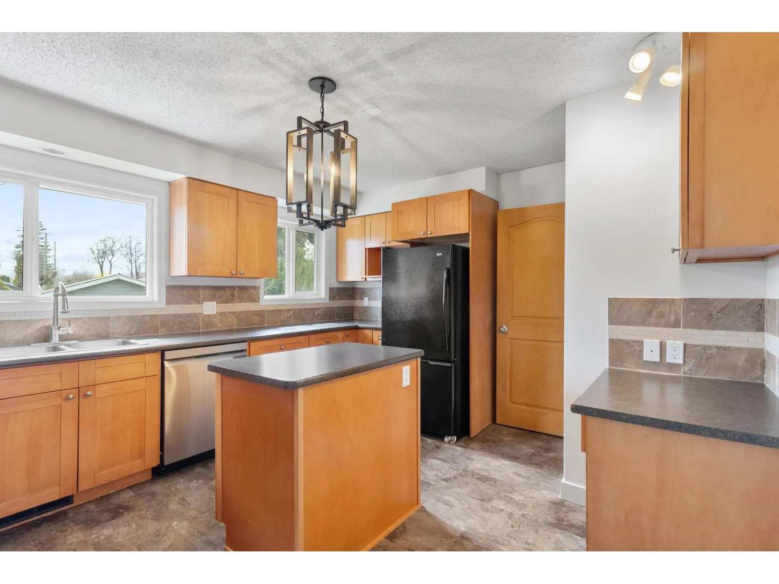 46160 LARCH AVENUE|Chilliwack Proper South