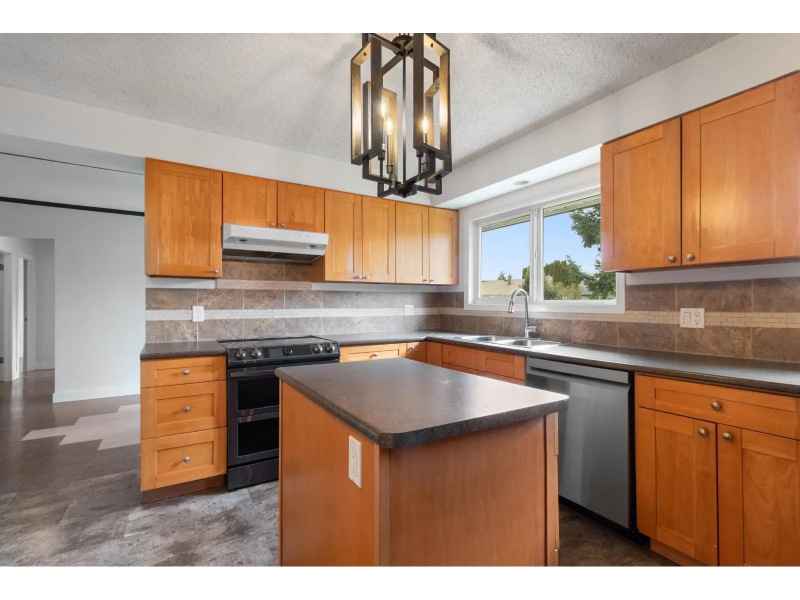 46160 LARCH AVENUE|Chilliwack Proper South
