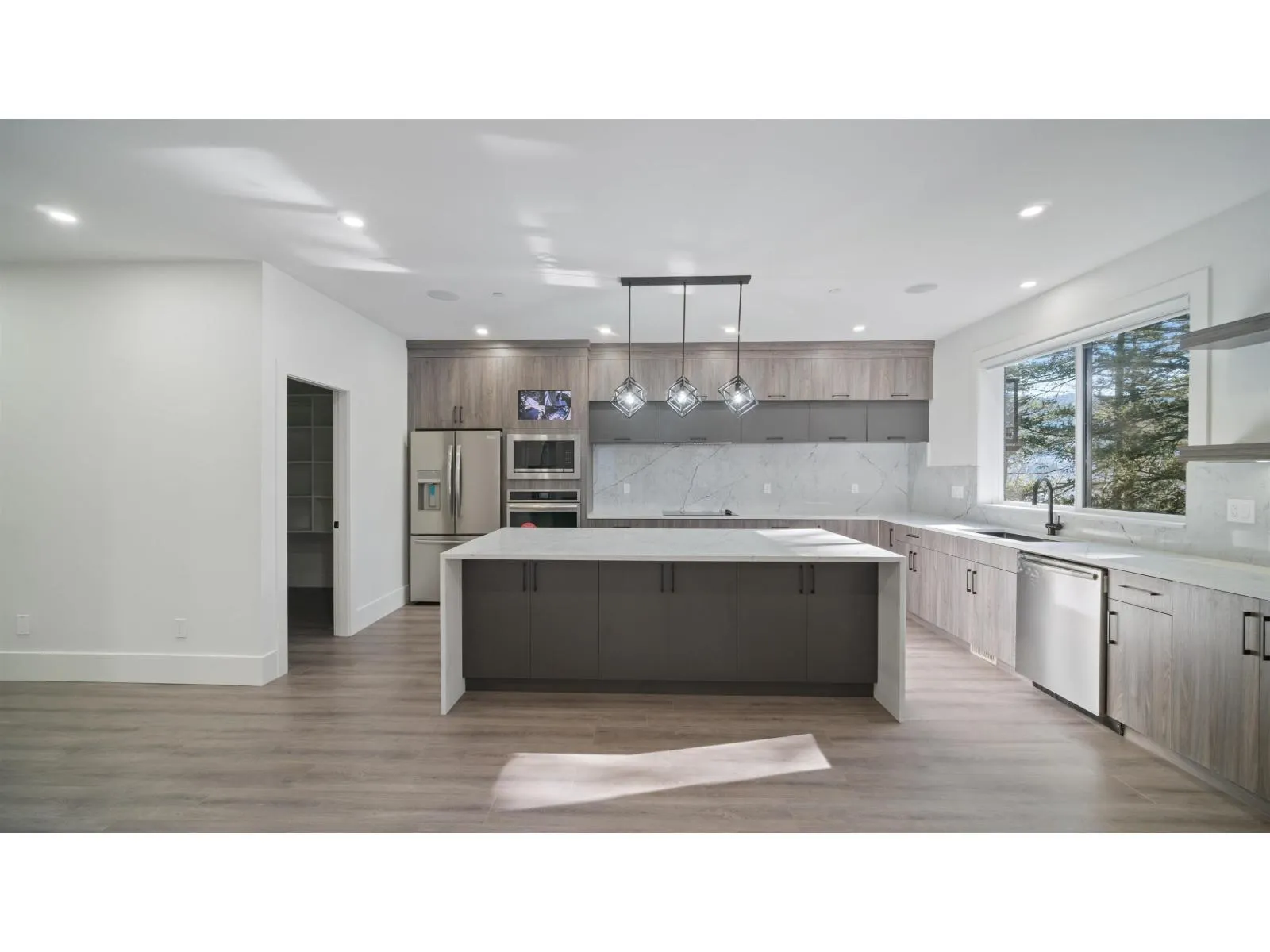 5614 CRIMSON RIDGE|Promontory