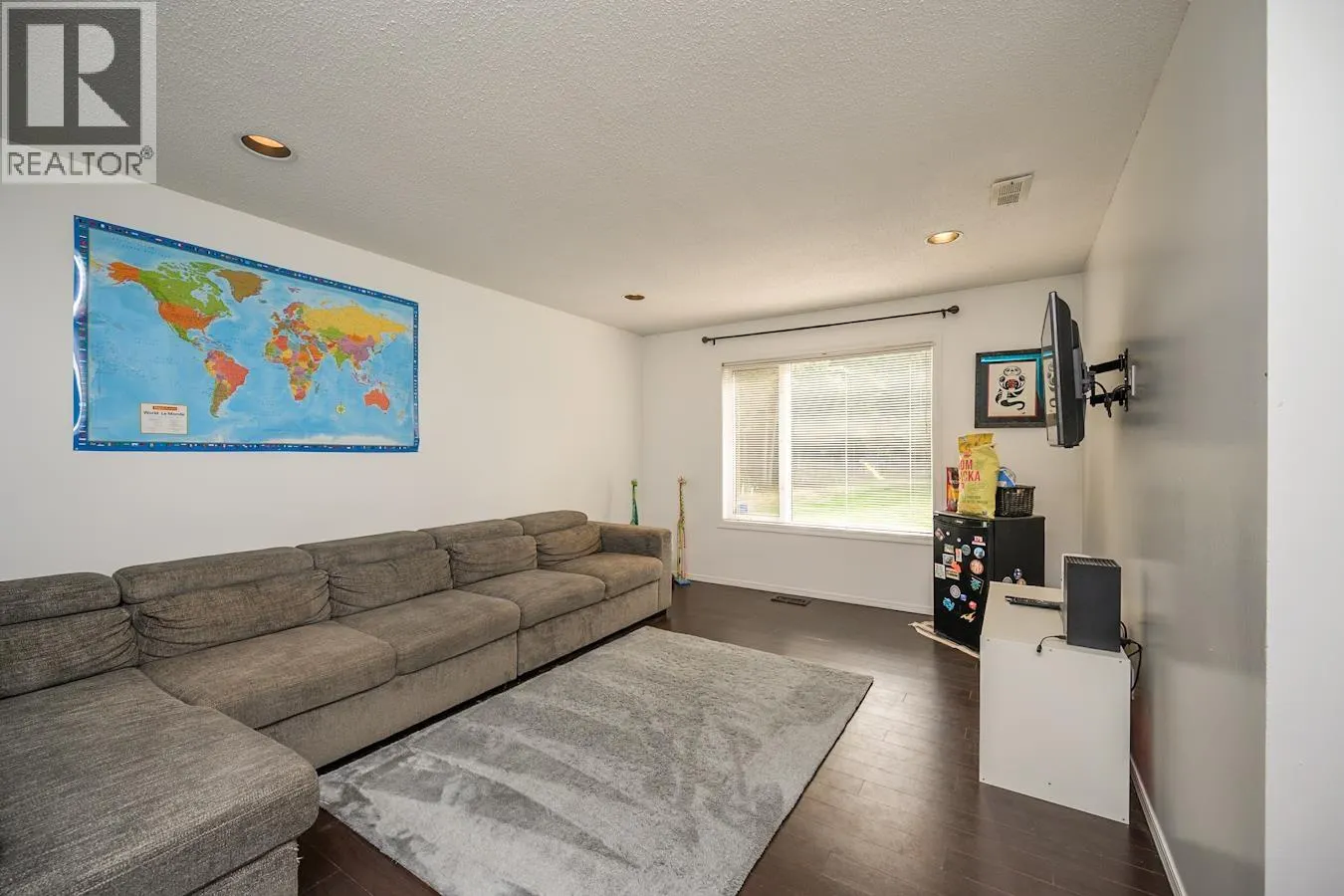 3917 GILBERT DRIVE
