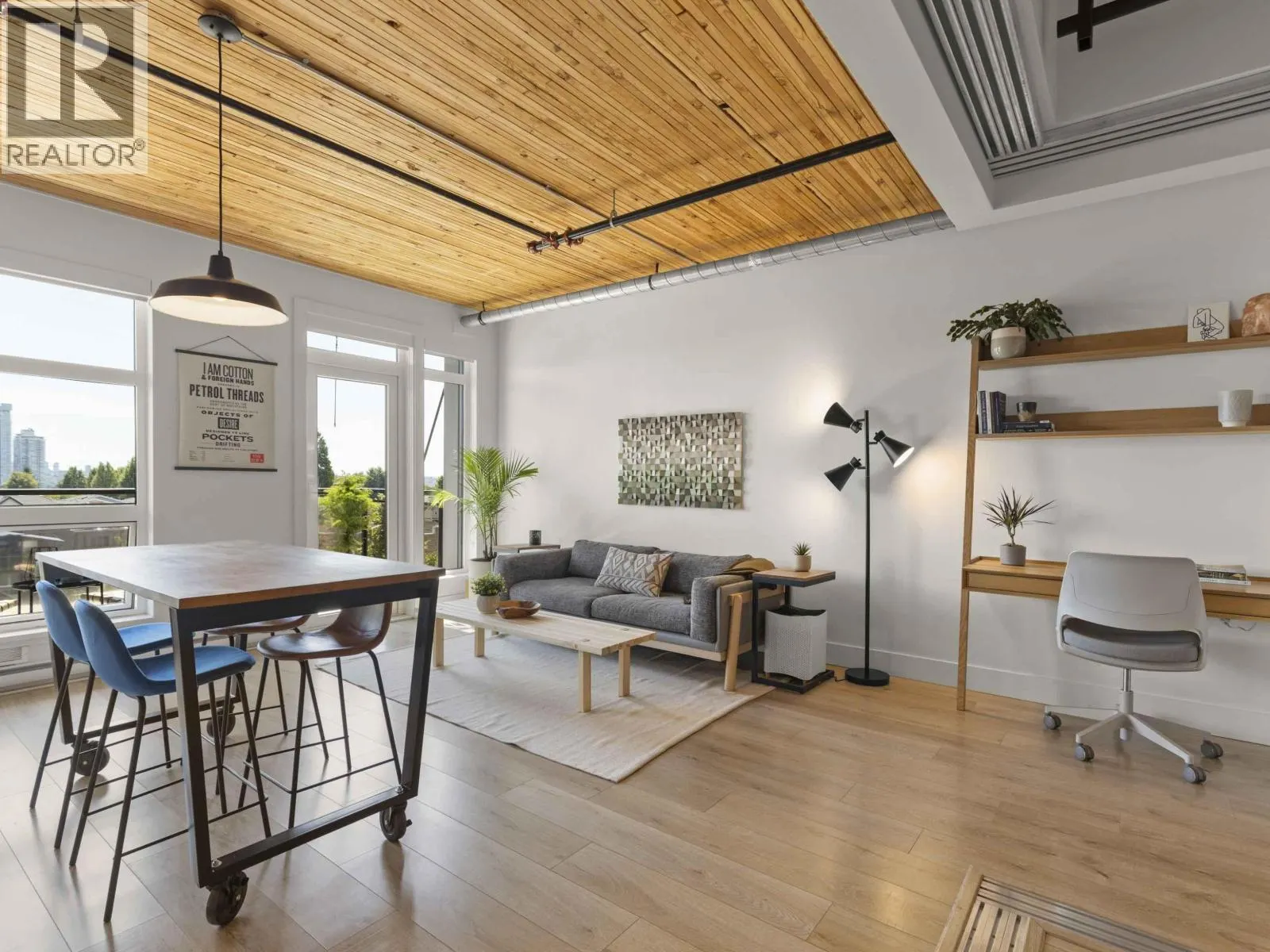 308 4223 HASTINGS STREET