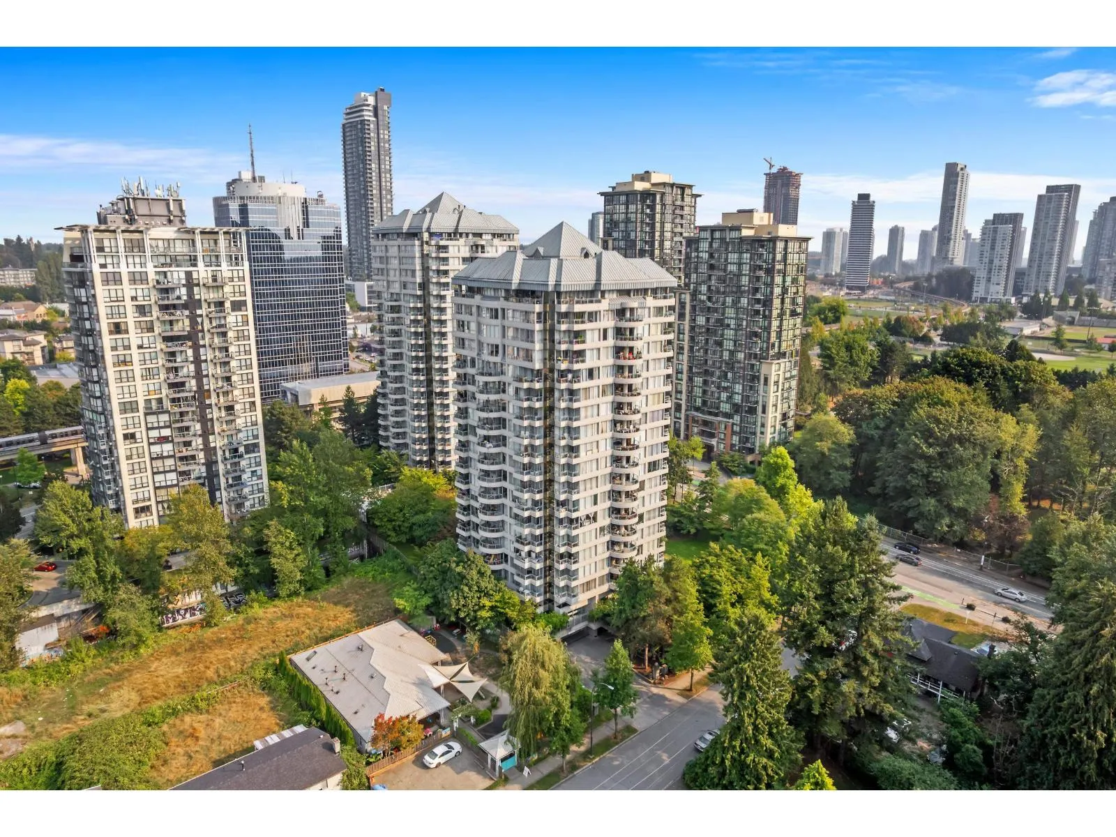 803 13353 108 AVENUE