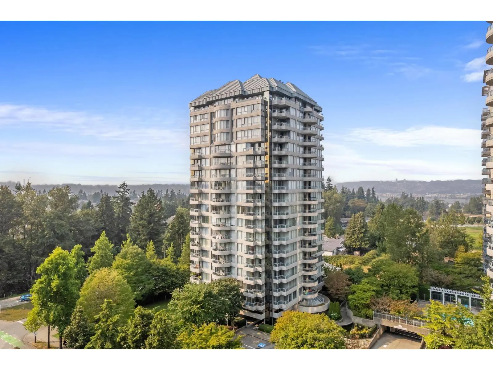 803 13353 108 AVENUE