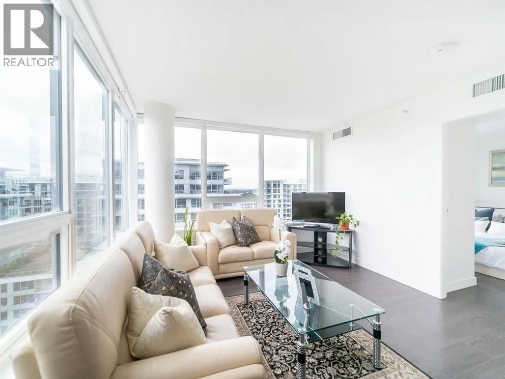 1806 8833 HAZELBRIDGE WAY