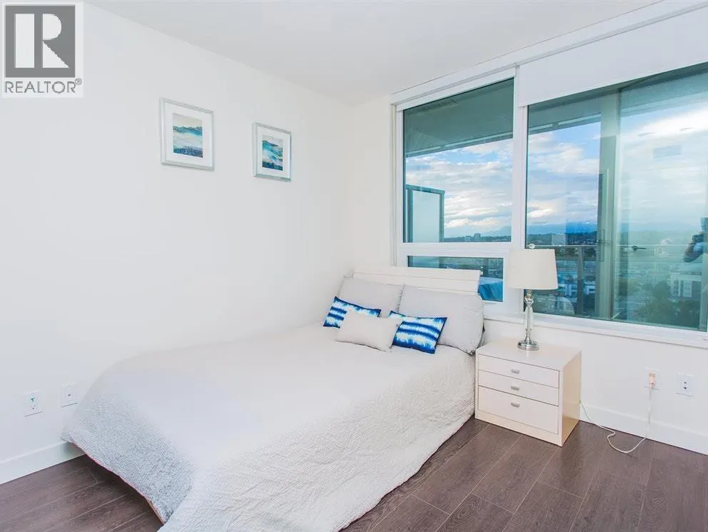1806 8833 HAZELBRIDGE WAY