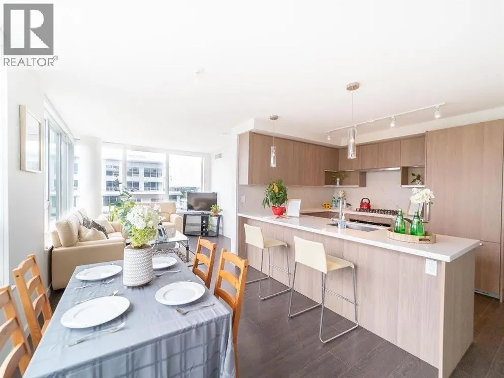 1806 8833 HAZELBRIDGE WAY