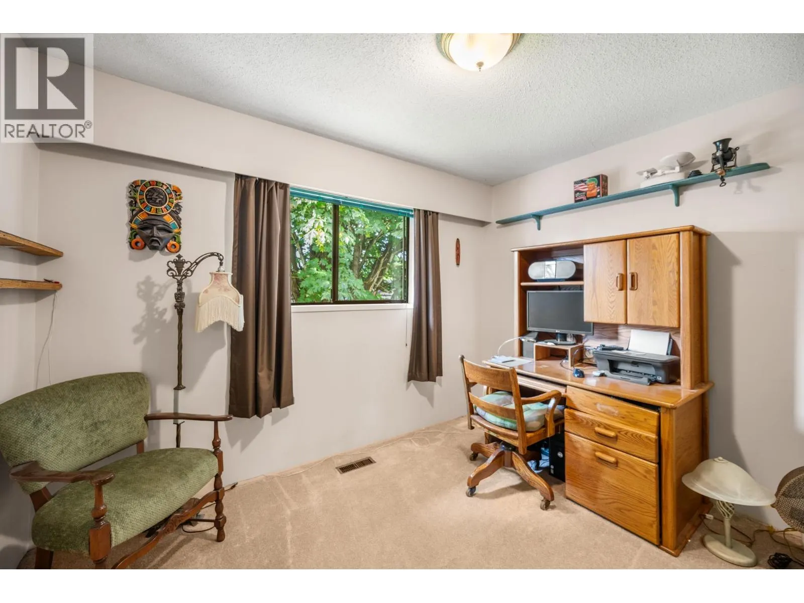 22101 CANUCK PLACE