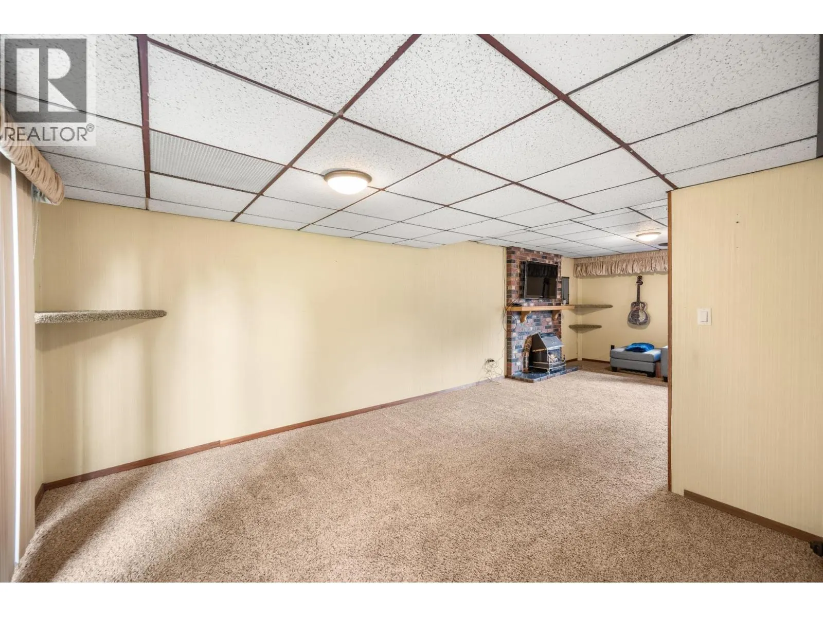 22101 CANUCK PLACE
