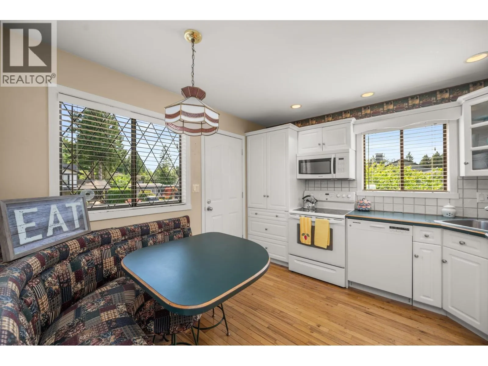 22101 CANUCK PLACE
