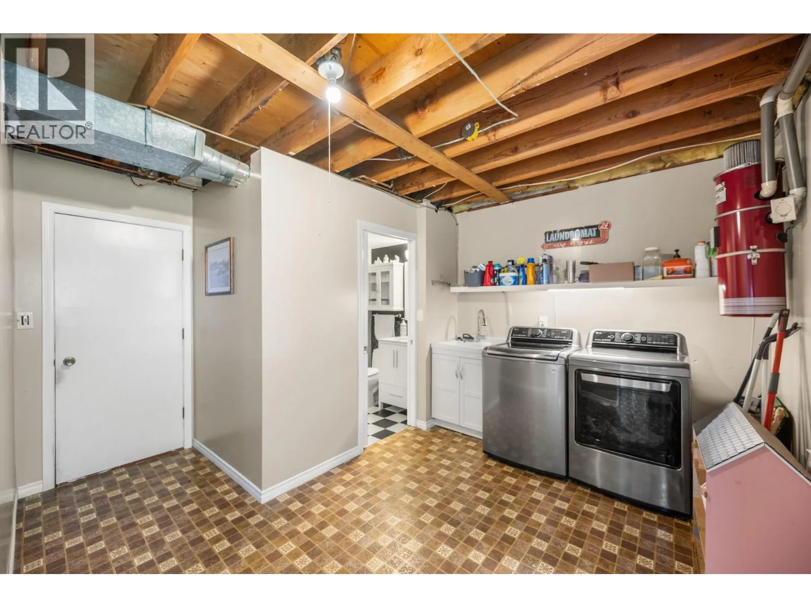 22101 CANUCK PLACE