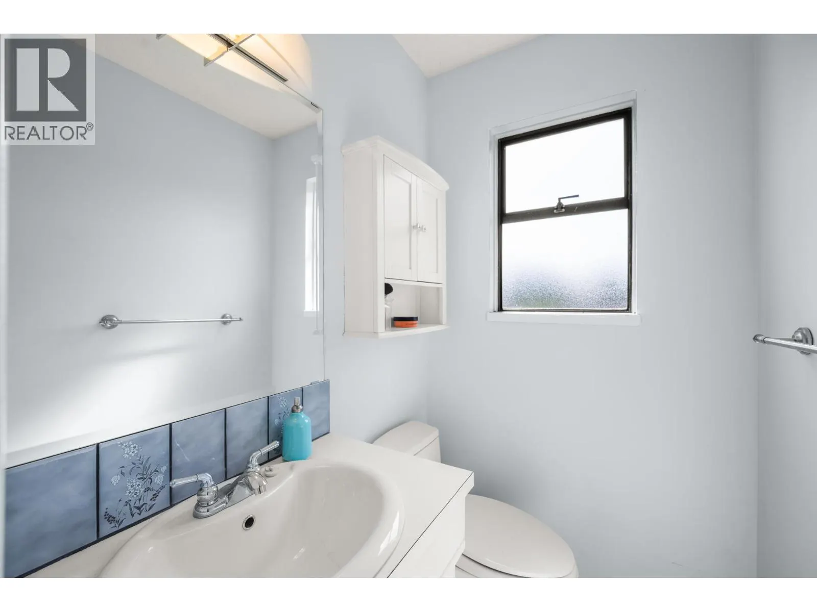 22101 CANUCK PLACE