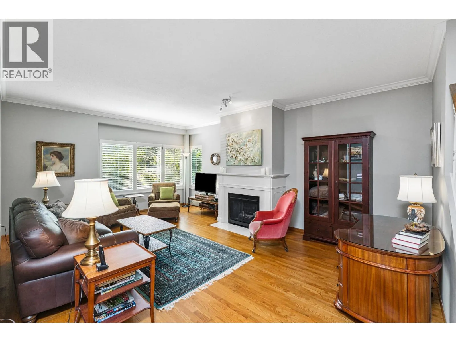 308 W 15TH STREET
