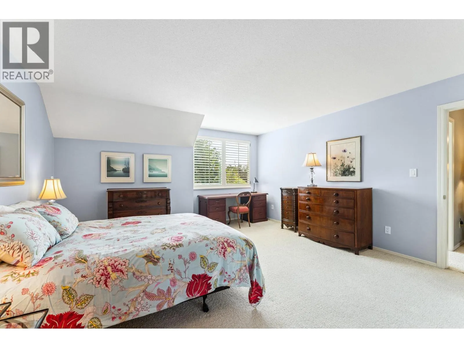 308 W 15TH STREET
