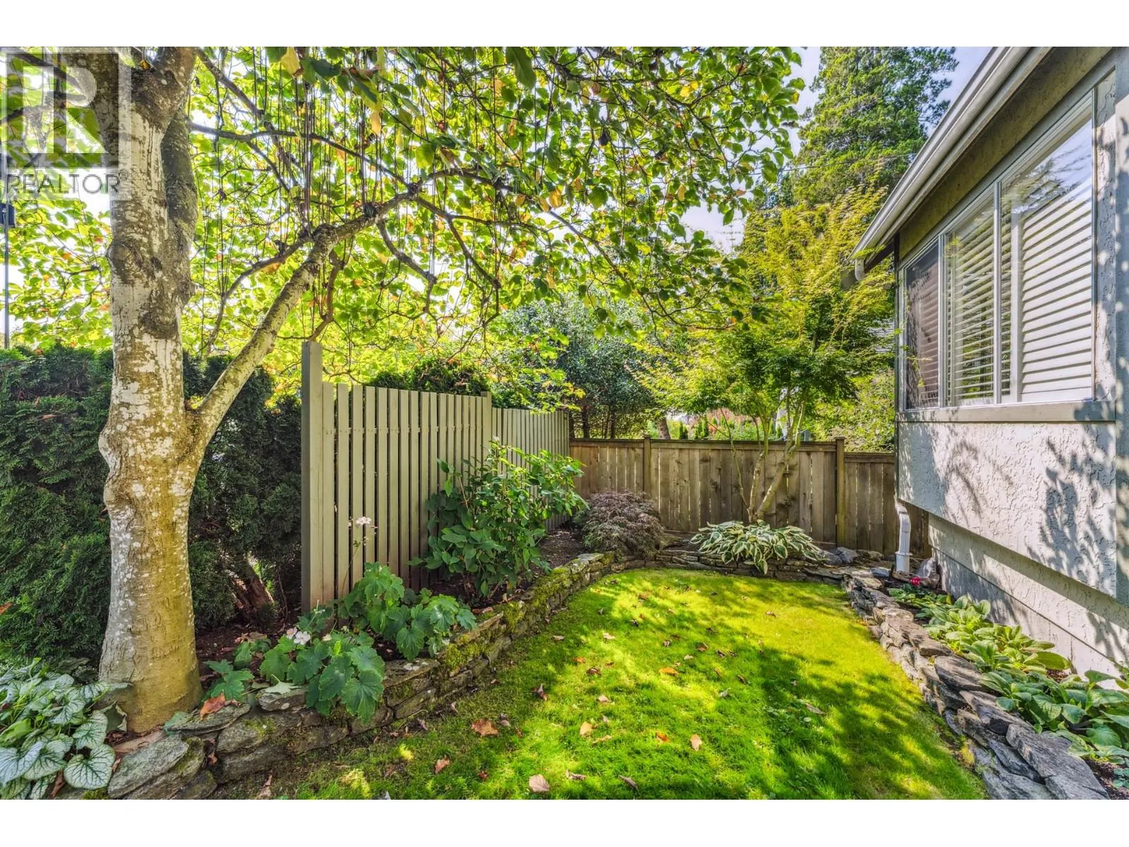 308 W 15TH STREET