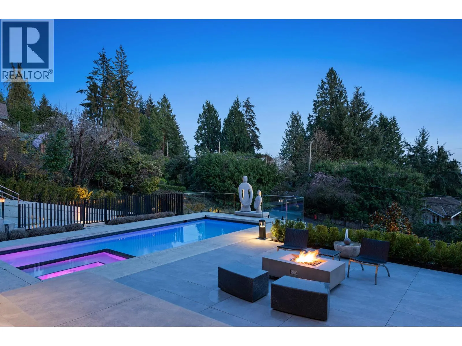 2965 ALTAMONT CRESCENT