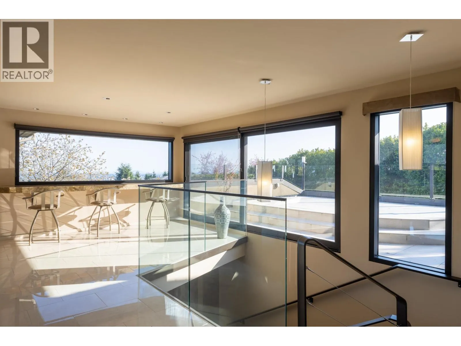 1109 HILLSIDE ROAD