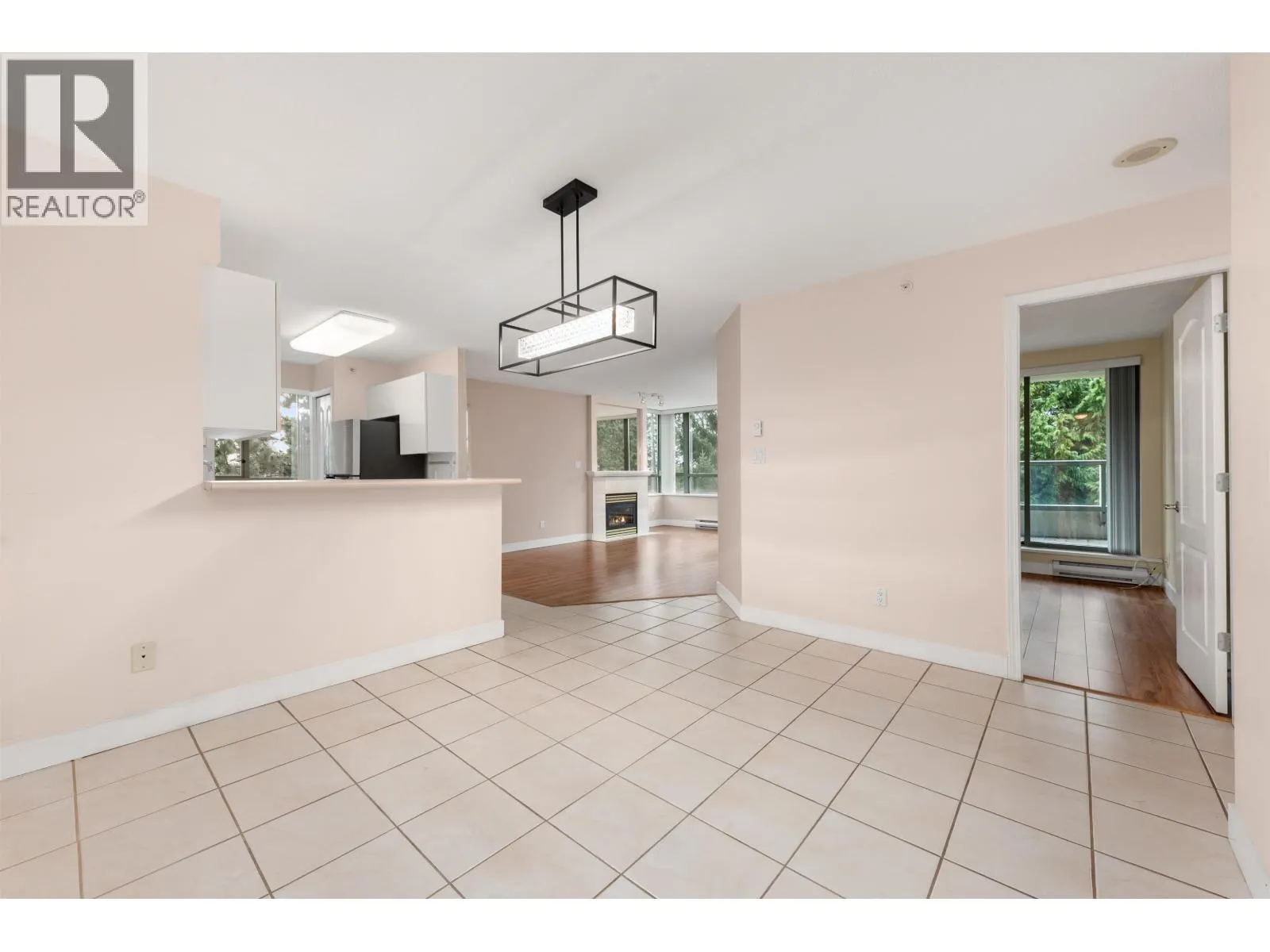 306 6622 SOUTHOAKS CRESCENT