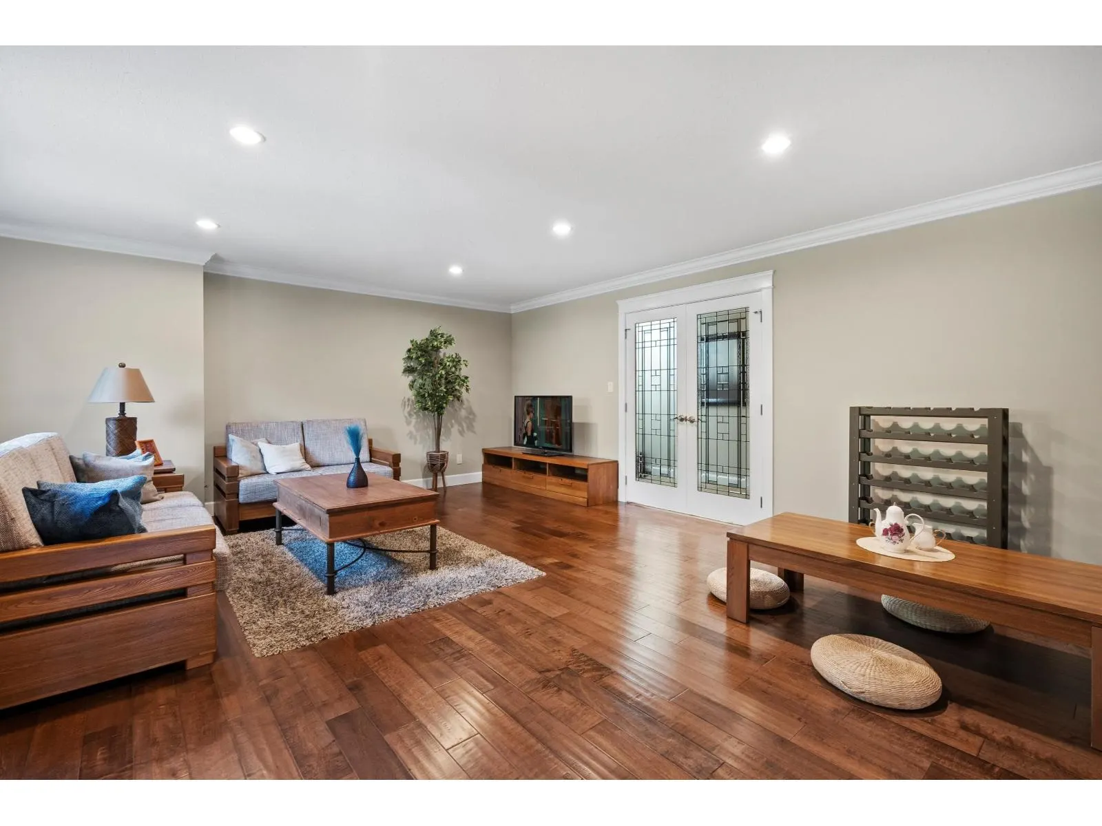 2732 NORTHCREST DRIVE