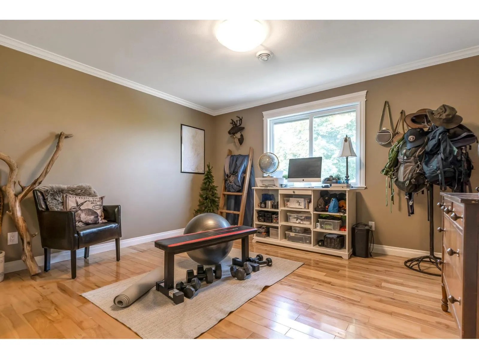17 33925 ARAKI COURT