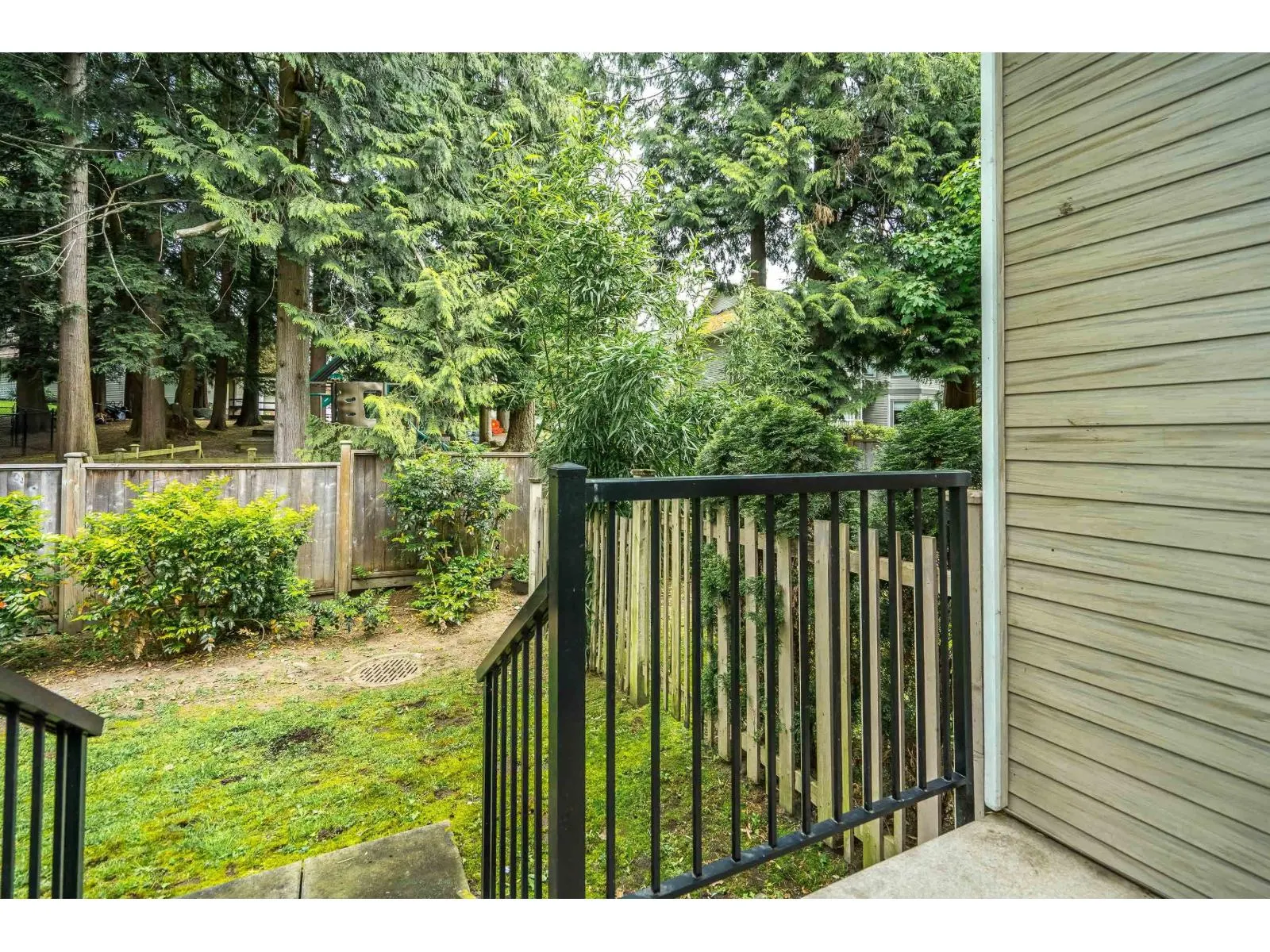 36 13864 HYLAND ROAD