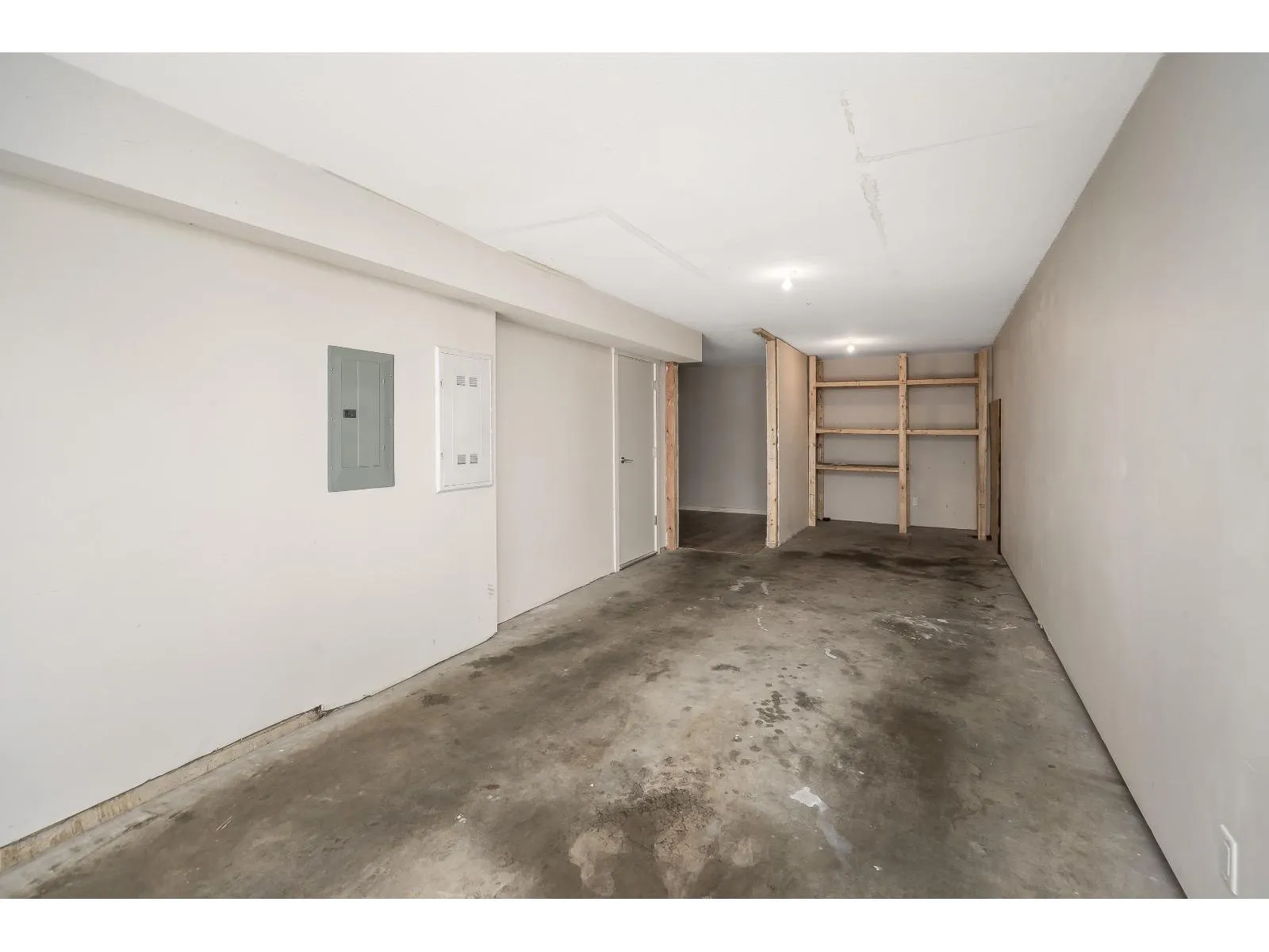 36 13864 HYLAND ROAD