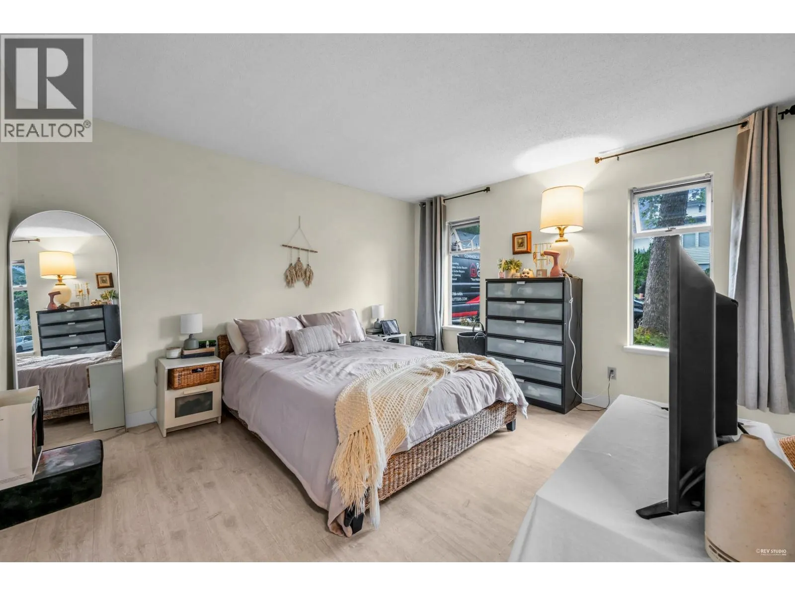 22641 KENDRICK LOOP
