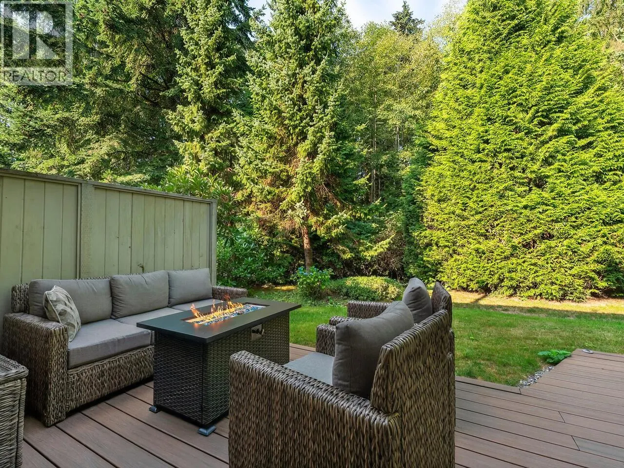 52 650 ROCHE POINT DRIVE