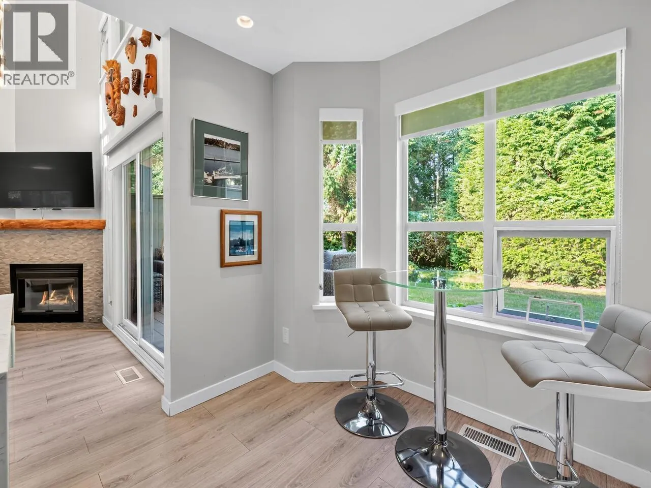 52 650 ROCHE POINT DRIVE