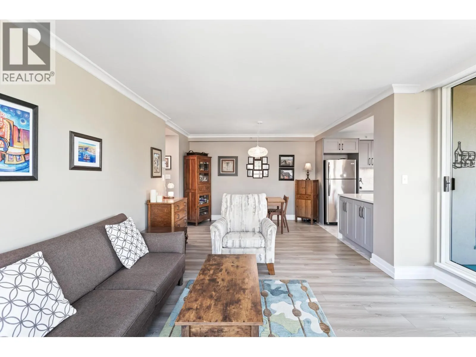 601 3071 GLEN DRIVE