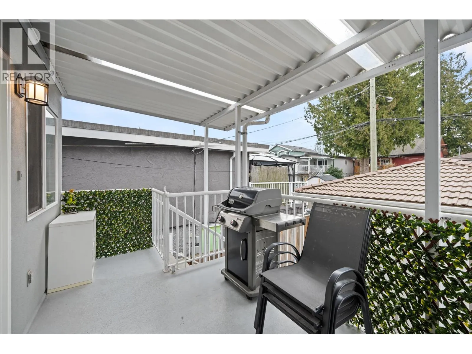5260 ST. CATHERINES STREET