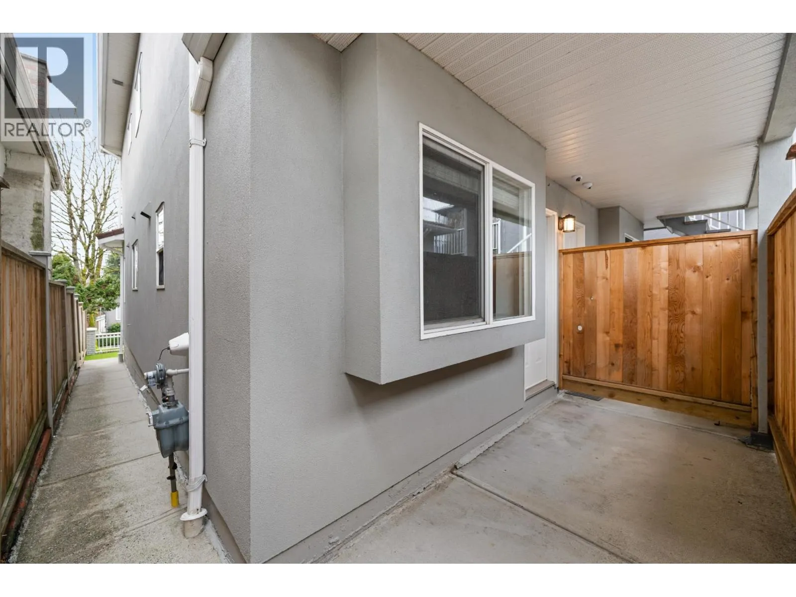 5260 ST. CATHERINES STREET