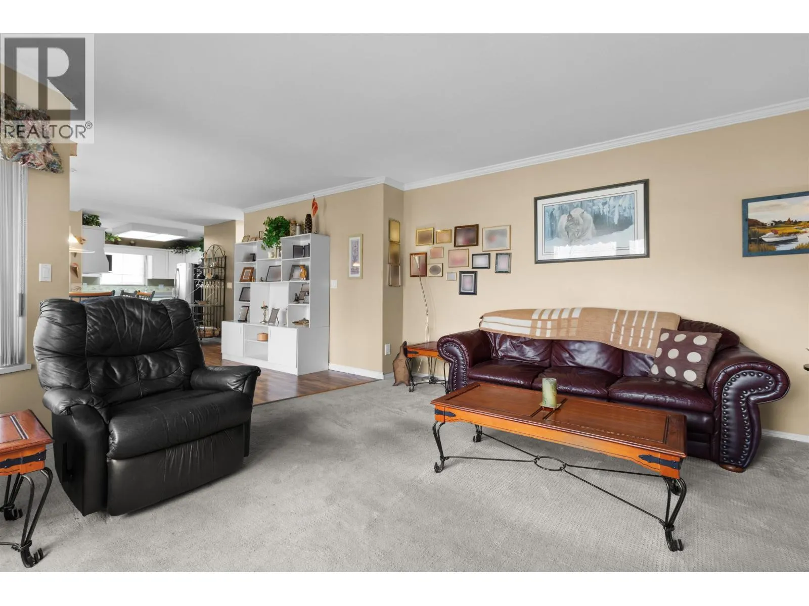 939 RIVERSIDE DRIVE