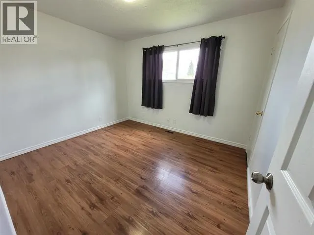 834 EWERT STREET