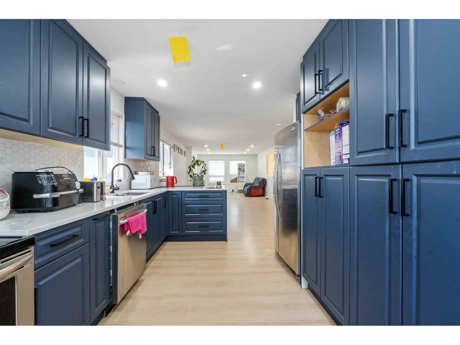 2418 WAYBURNE CRESCENT