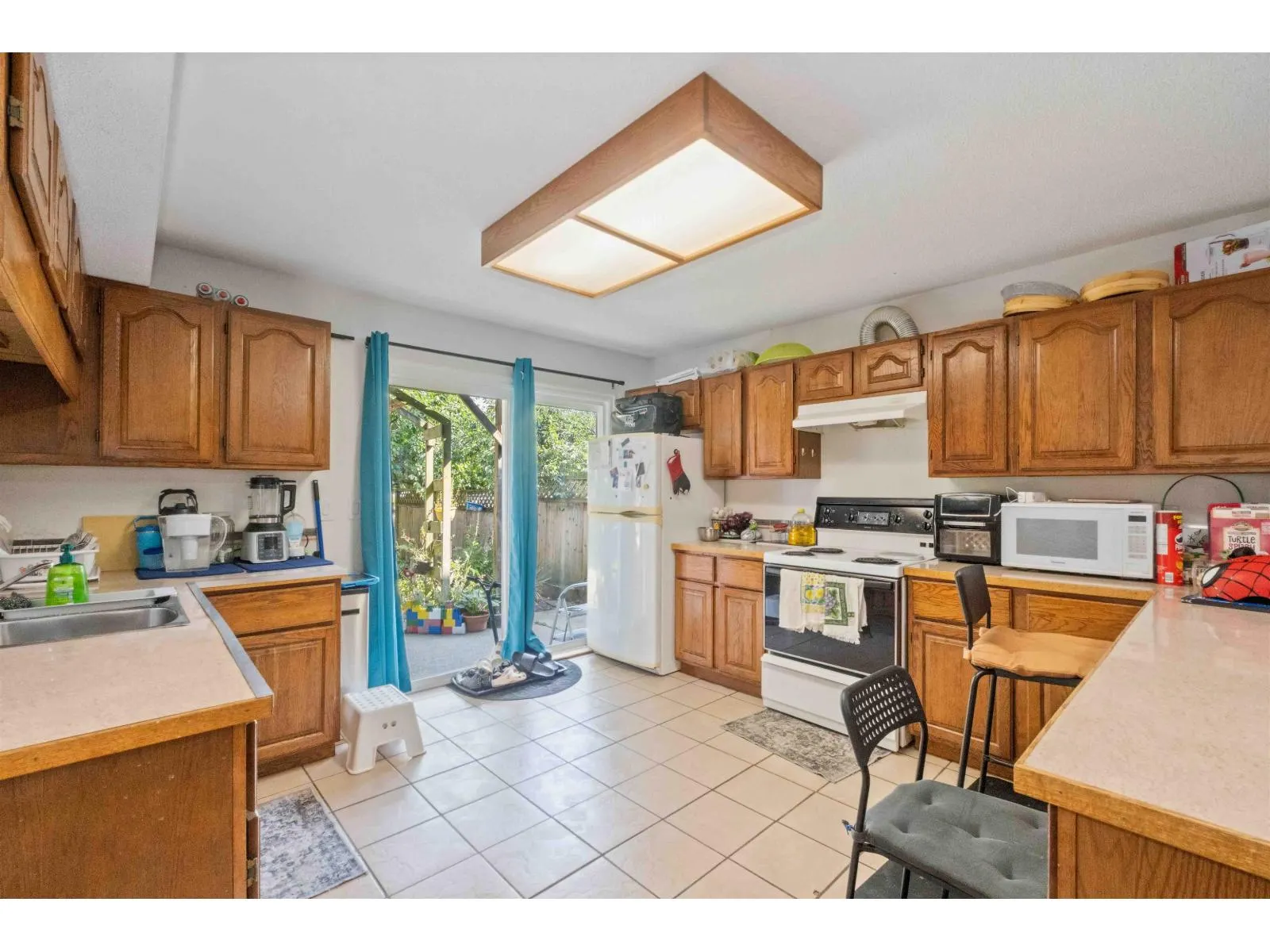 2418 WAYBURNE CRESCENT